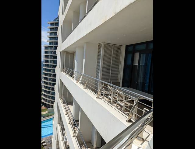 2 BEDROOM APARTMENT FOR SALE IN UMHLANGA CENTRAL